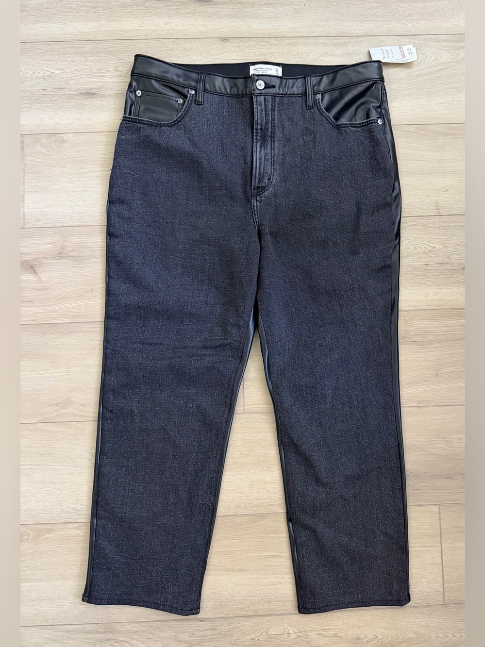 Abercrombie & Fitch The Ankle Straight Ultra High Rise Vegan Leather Jeans